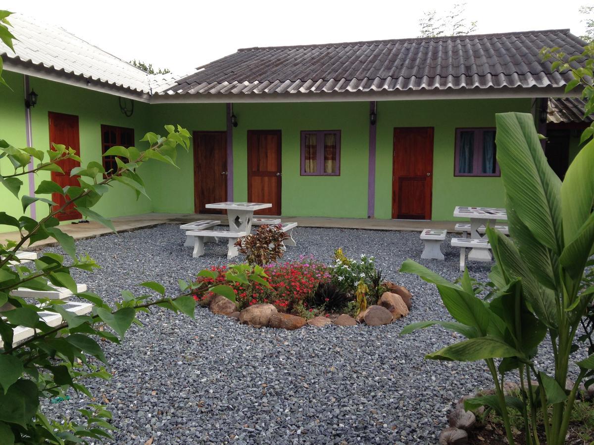 Areeya Resort Watthana Nakhon Ngoại thất bức ảnh
