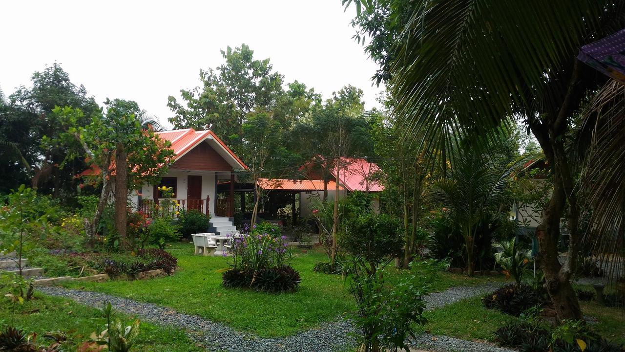 Areeya Resort Watthana Nakhon Ngoại thất bức ảnh